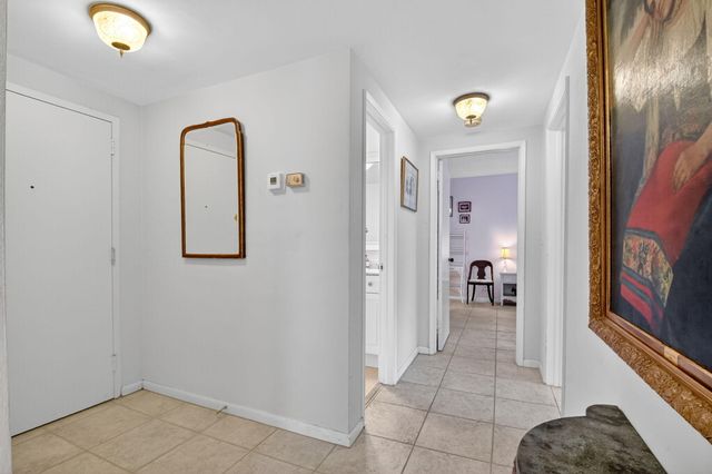 1000 LOWRY Street 1F, Delray Beach, FL 33483