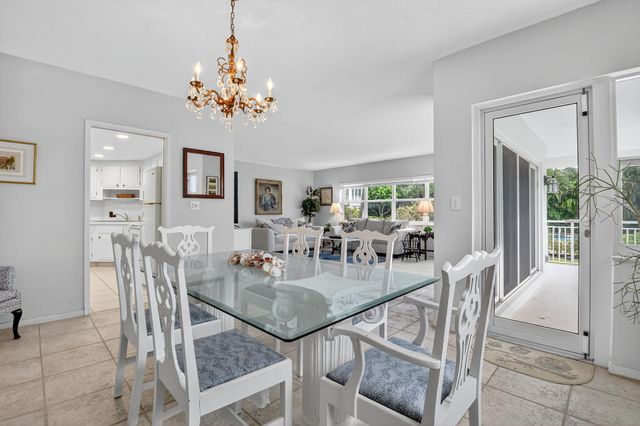 1000 LOWRY Street 1F, Delray Beach, FL 33483