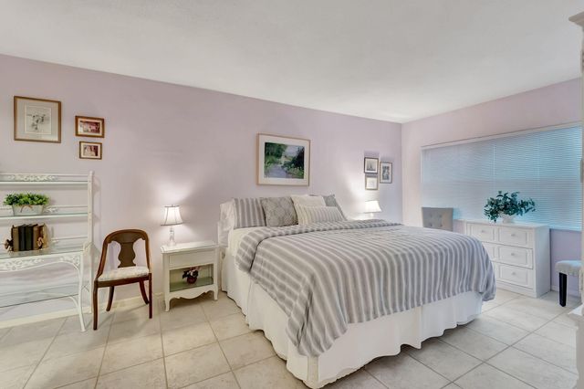1000 LOWRY Street 1F, Delray Beach, FL 33483
