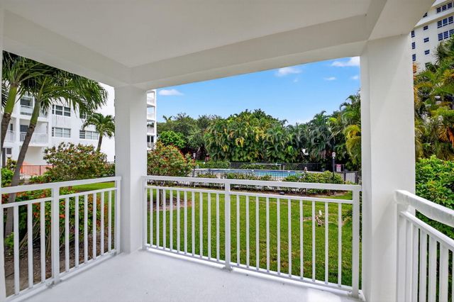 1000 LOWRY Street 1F, Delray Beach, FL 33483