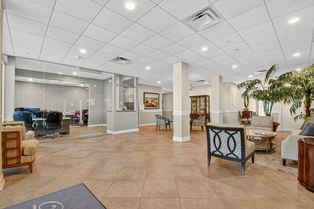 1000 LOWRY Street 1F, Delray Beach, FL 33483