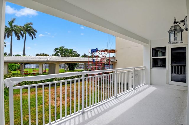 1000 LOWRY Street 1F, Delray Beach, FL 33483