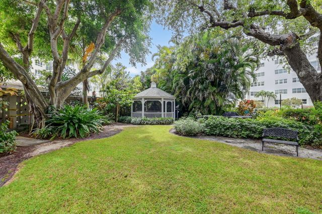 1000 LOWRY Street 1F, Delray Beach, FL 33483