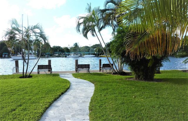 1000 LOWRY Street 1F, Delray Beach, FL 33483