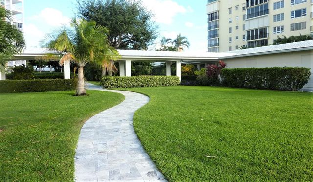 1000 LOWRY Street 1F, Delray Beach, FL 33483