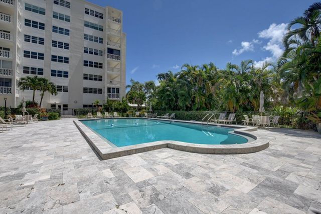 1000 LOWRY Street 1F, Delray Beach, FL 33483