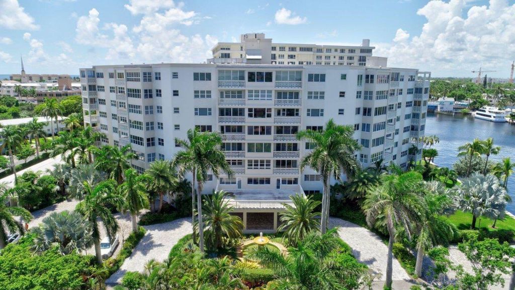 1000 LOWRY Street 1F, Delray Beach, FL 33483