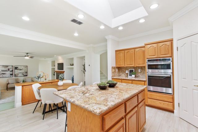 3619 Lake Terrace Dr, Elk Grove, CA 95758