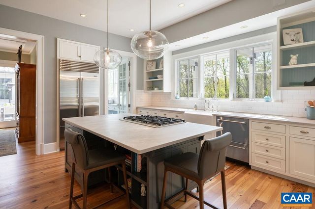 6877 HARVEST FARMS LN, Crozet, VA 22932