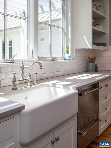 6877 HARVEST FARMS LN, Crozet, VA 22932