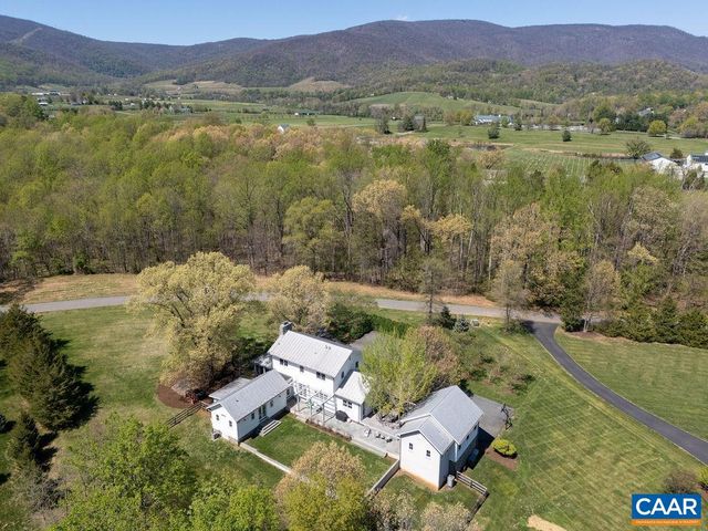 6877 HARVEST FARMS LN, Crozet, VA 22932