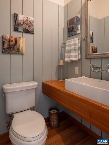 6877 HARVEST FARMS LN, Crozet, VA 22932