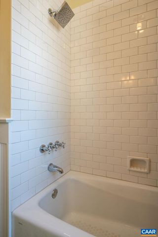 6877 HARVEST FARMS LN, Crozet, VA 22932