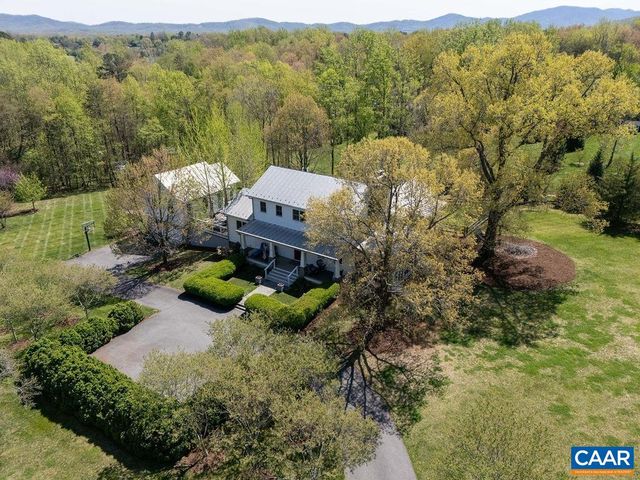 6877 HARVEST FARMS LN, Crozet, VA 22932