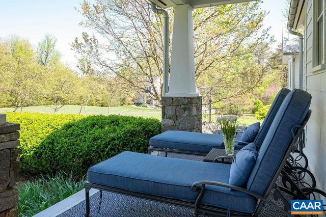 6877 HARVEST FARMS LN, Crozet, VA 22932