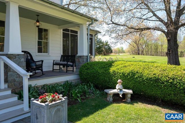 6877 HARVEST FARMS LN, Crozet, VA 22932