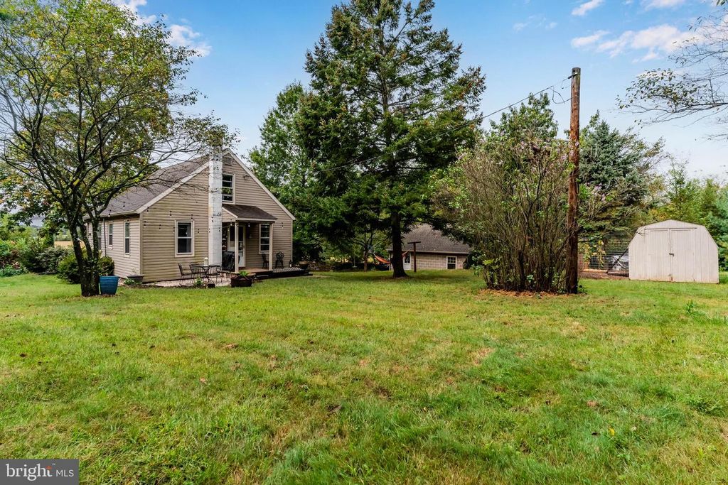 553 GREEN SPRING RD, York, PA 17404