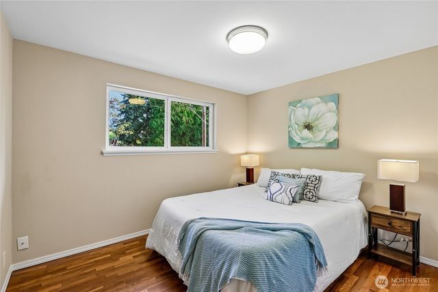 1853 N 200th Street, Shoreline, WA 98133