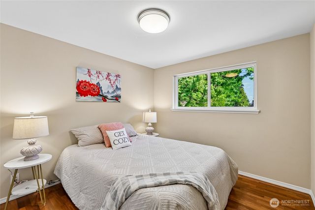 1853 N 200th Street, Shoreline, WA 98133