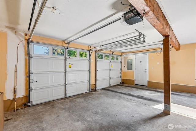 1853 N 200th Street, Shoreline, WA 98133