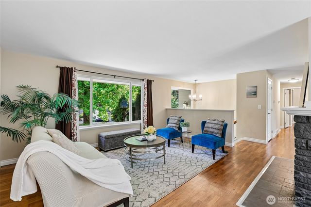 1853 N 200th Street, Shoreline, WA 98133
