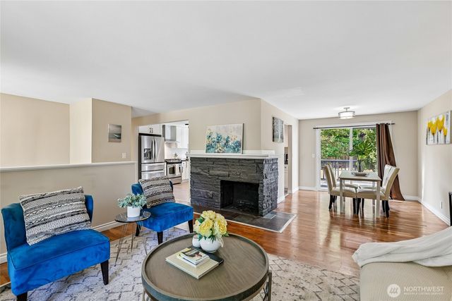 1853 N 200th Street, Shoreline, WA 98133
