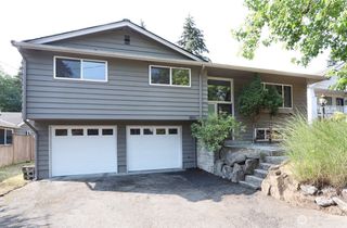 1853 N 200th Street, Shoreline, WA 98133