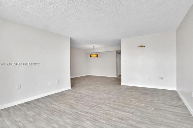 145 SE 25th Rd 602, Miami, FL 33129