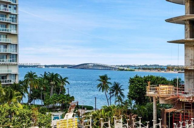 145 SE 25th Rd 602, Miami, FL 33129