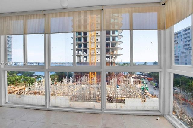 145 SE 25th Rd 602, Miami, FL 33129