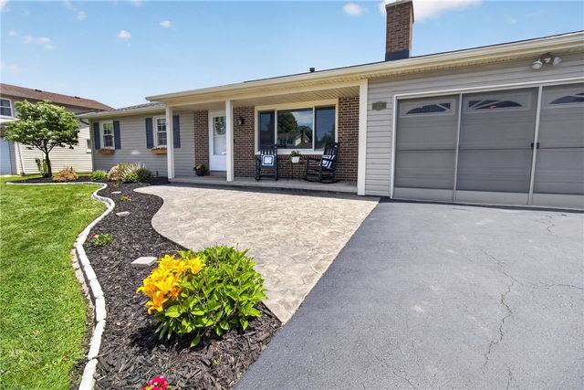 20 Hunt Point, Chili, NY 14624