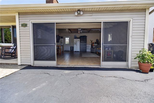 20 Hunt Point, Chili, NY 14624