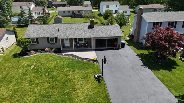 20 Hunt Point, Chili, NY 14624