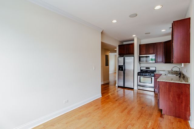 6150 N RAVENSWOOD Avenue 4, Chicago, IL 60660