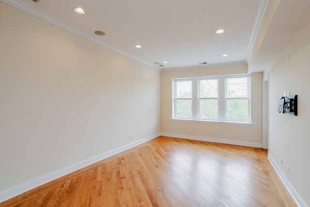 6150 N RAVENSWOOD Avenue 4, Chicago, IL 60660