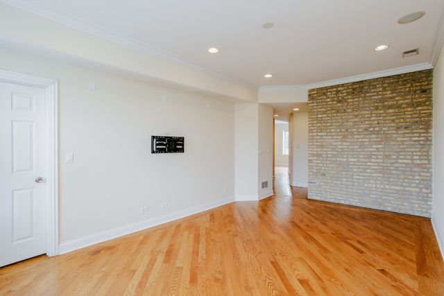 6150 N RAVENSWOOD Avenue 4, Chicago, IL 60660