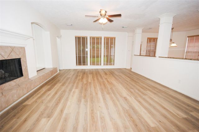 310 Watercrest Harbor Lane, League City, TX 77573