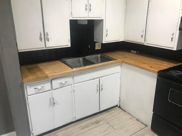 5008 Olive Street, Kansas City, MO 64130