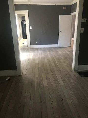 5008 Olive Street, Kansas City, MO 64130