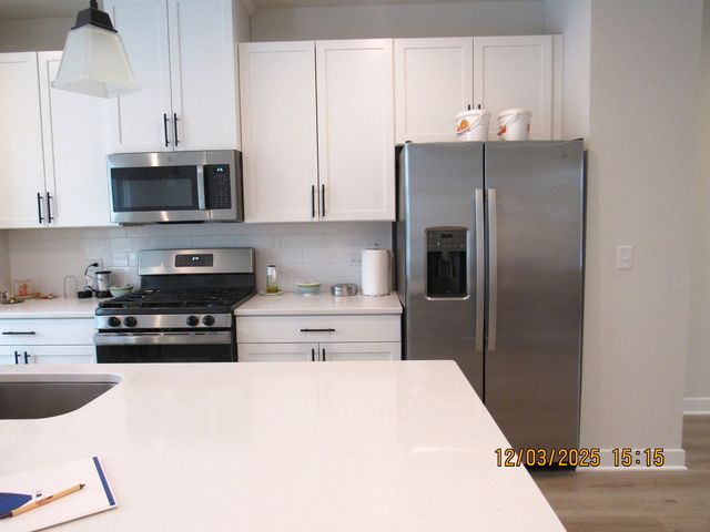 155 Canterbury Way, Lake Zurich, IL 60047