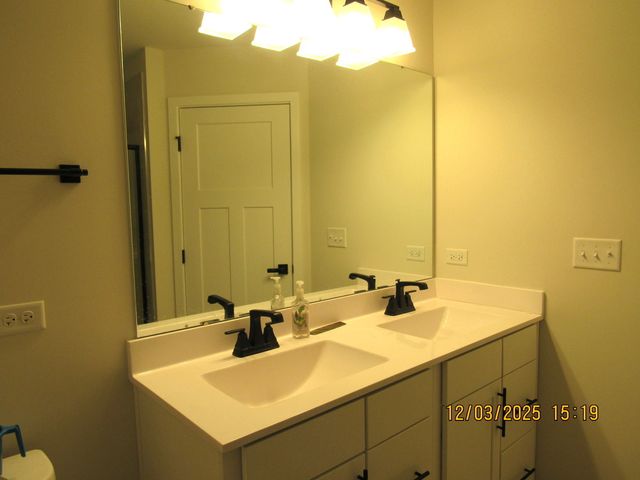 155 Canterbury Way, Lake Zurich, IL 60047