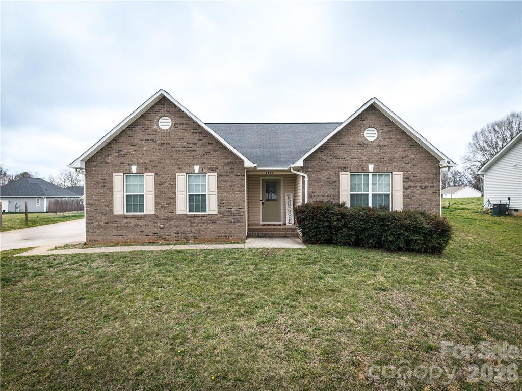 4829 County Home Road, Conover, NC 28613