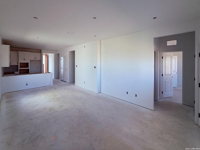 131 Peeps Ct., Adkins, TX 78101