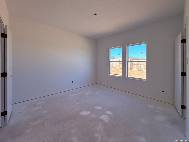 131 Peeps Ct., Adkins, TX 78101