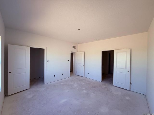 131 Peeps Ct., Adkins, TX 78101