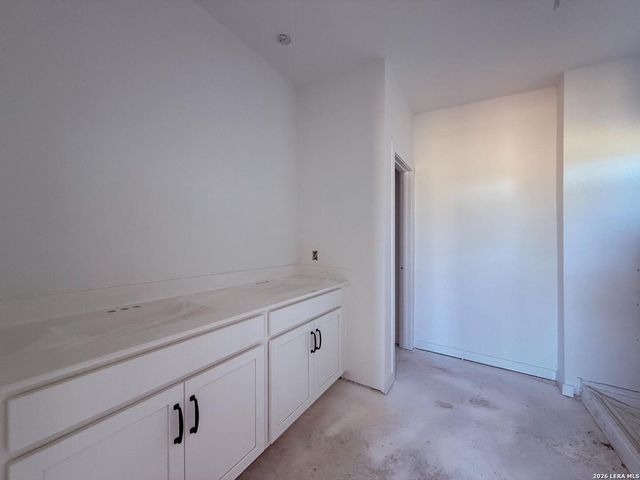 131 Peeps Ct., Adkins, TX 78101