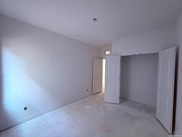 131 Peeps Ct., Adkins, TX 78101