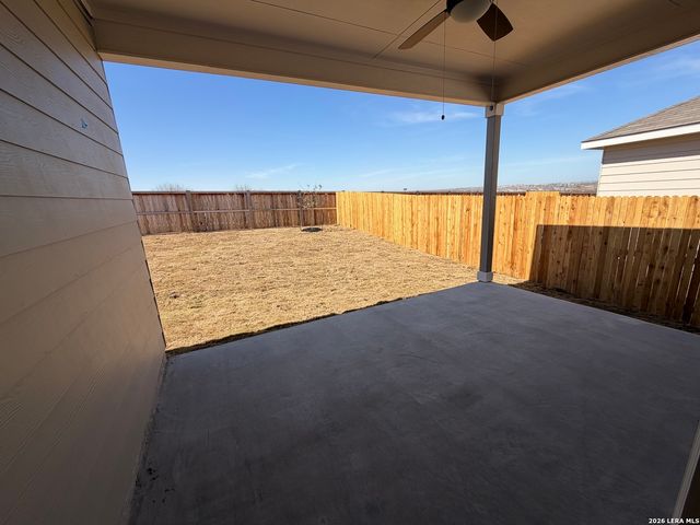 131 Peeps Ct., Adkins, TX 78101