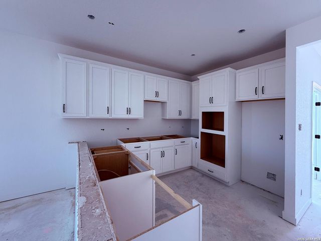 131 Peeps Ct., Adkins, TX 78101