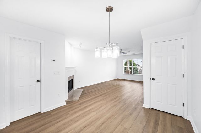 524 Shadow Glen Dr, Nashville, TN 37211